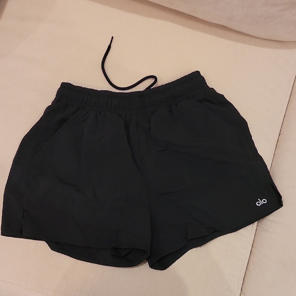 ALO Yoga Women's Black Athletic Shorts